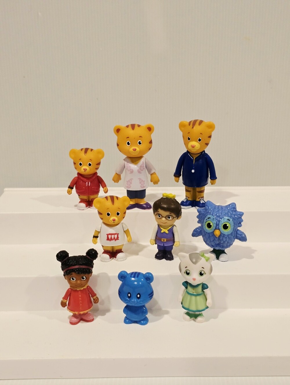 PBS Daniel Tiger's Neighborhood Deluxe Figure Set
